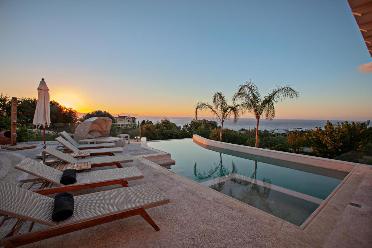 Delfini Villa Prinés 외부 사진